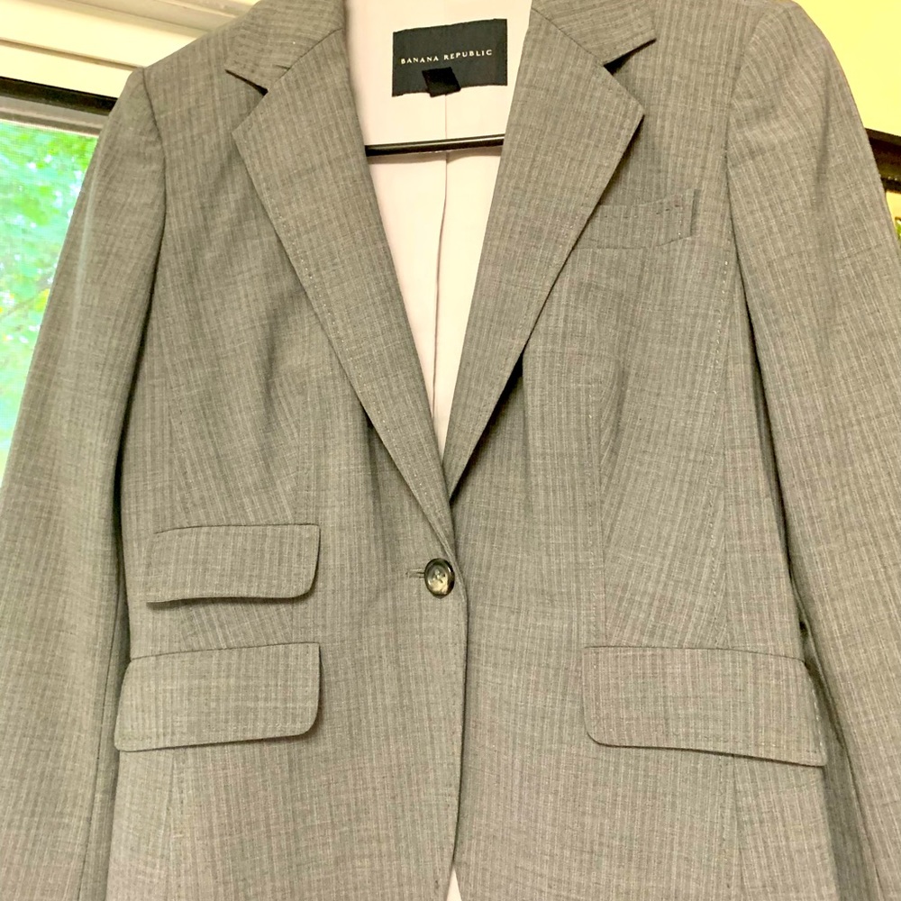 Banana Republic Gray Pinstripe Single Breasted Blazer